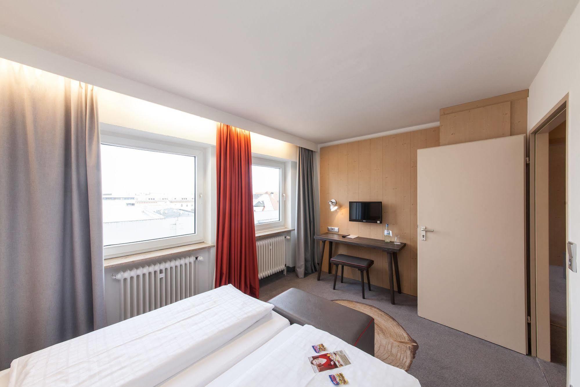 Sure By Western Hauptbahnhof Hotel 3*